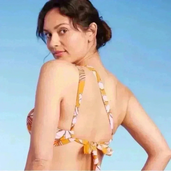 🆕Bralette Bikini Top - Picture 7 of 16